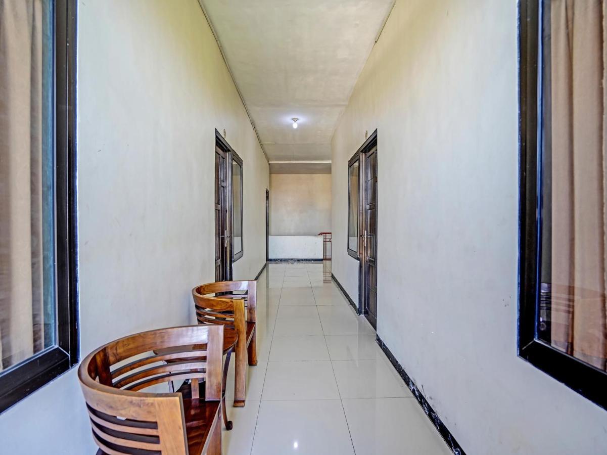 Oyo 91587 Griya Buah De5 Syariah Hotel Sidoarjo Exterior foto