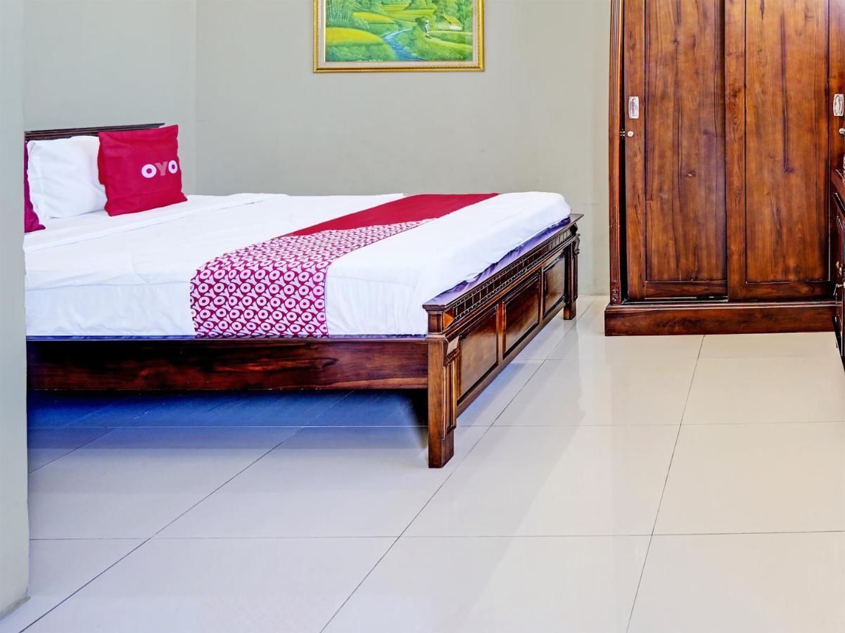 Oyo 91587 Griya Buah De5 Syariah Hotel Sidoarjo Exterior foto